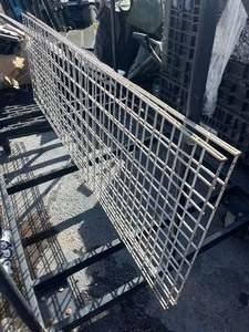 lot 74 image: Bundle of 2 White Steel Wire Panels 6 x 2 Each
