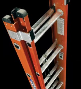 lot 30 image: Werner 40 ft. H Fiberglass Extension Ladder Type IA 300 lb. capacity 20-40 ft. - Contains Shipping Blemish - Repairable see images Retails $609