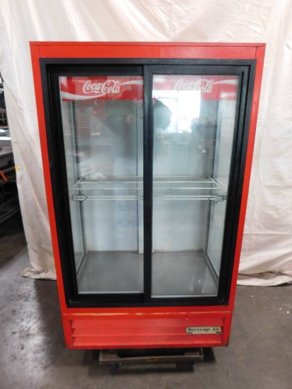 Beverage air hot sale coca cola refrigerator