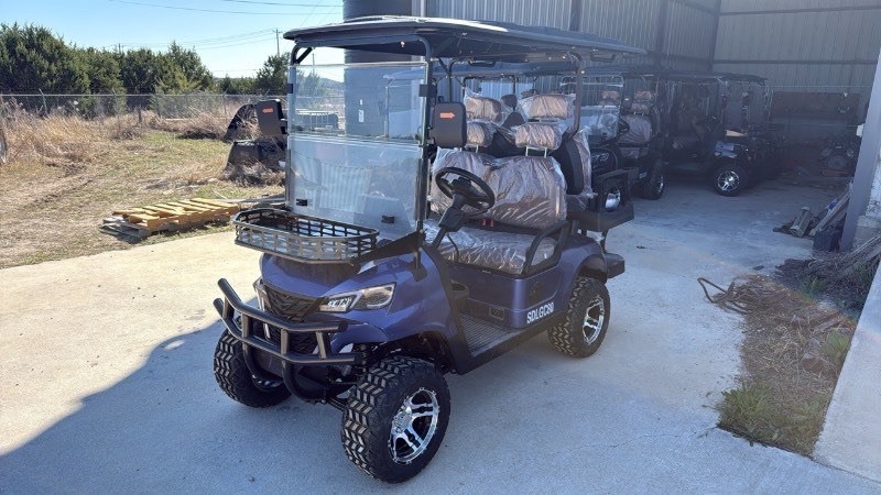 lot 101 image: Unused SD Lanch SDLE80 4 seat Deluxe Golf Carts - Purple