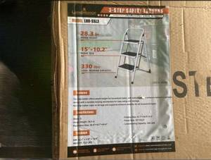 lot 2449 image: Landhonor 3-Step Safety Ladders  LHR-SSL3