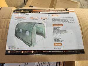 lot 2750 image: Landhonor 10 x 7 x 7 FT Walk-in Greenhouse  LHR-WF1007