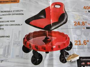 lot 2764 image: Landhonor Mobile Rolling Gear Seat  LHR-GS400