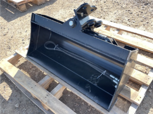 lot 106917 image: Unused 32 in Tilting Bucket for Excavator