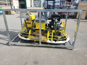 lot 16019 image: Starvox ZJ-80 Ride-On Power Trowel Machine