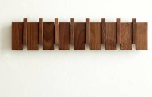 lot 1059 image: Wood Coat Rack Wall Mount, Coat Hooks Hanger Wall Mounted, Heavy Duty Wall Coat Rack with 8 Hooks for Hanging CoatsKeysHatsRobe&TowelsPlantsBags, Walnut