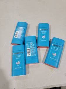 lot 3059 image: 5-Pack Harrys Fig Antiperspirant Deodorant Retail $40
