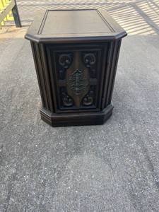lot 330 image: Riverside Hexagonal End Table with Ornate Details