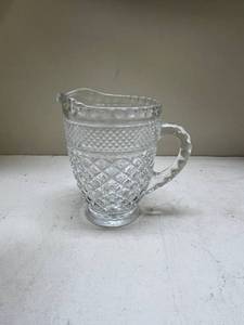 lot 374 image: Crystal Diamond Pattern Creamer