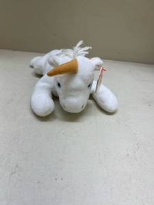 lot 400 image: Mystic Unicorn Beanie Baby Style 4007