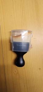 lot 70662 image: Teuopioe Makeup Brush with Storage Case - Retail $12