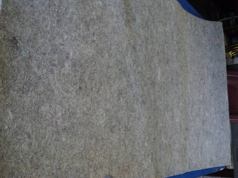 lot 3524 image: Carpet pad remnant, 94 X 30-12