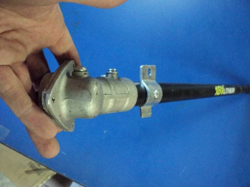lot 2528 image: extension bar for 18V lithium power tool,  power tool NOT included.