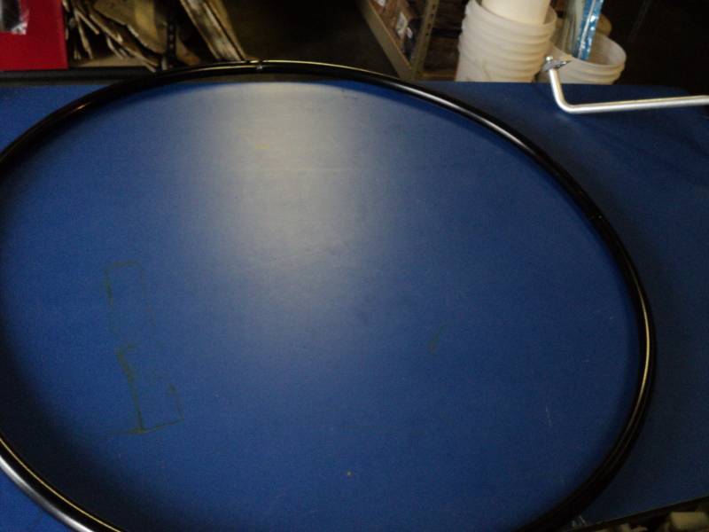 lot 3531 image: (4) black metal poles,  form a circle,  38 diameter