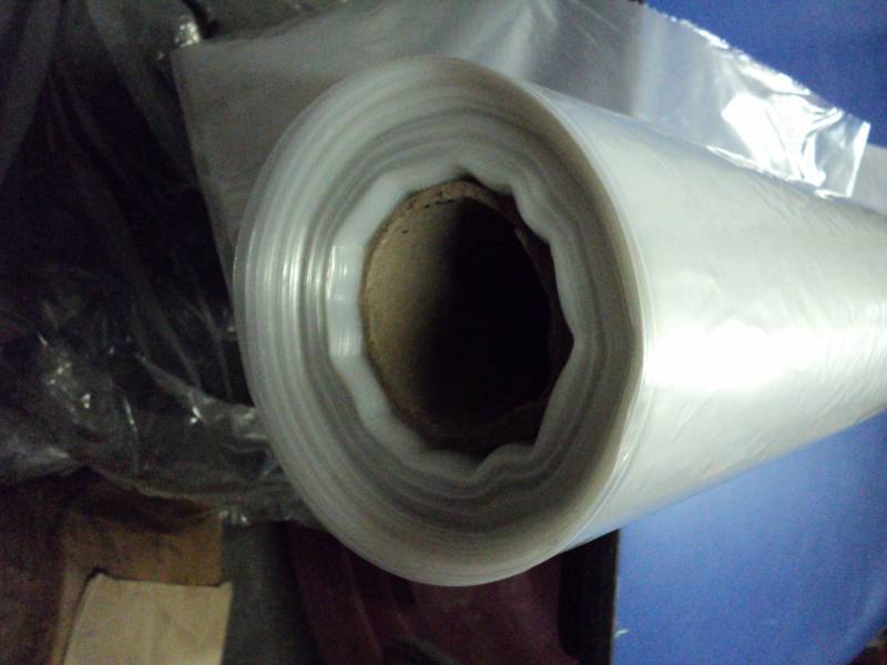 lot 3538 image: (1) roll of clear plastic pallet bags,  approximately 50 X 57bags, approximately 35 bags