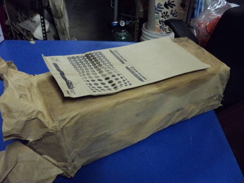 lot 3545 image: (1) Bundle of brown craft paper bags, open approx 500 bags per bundle