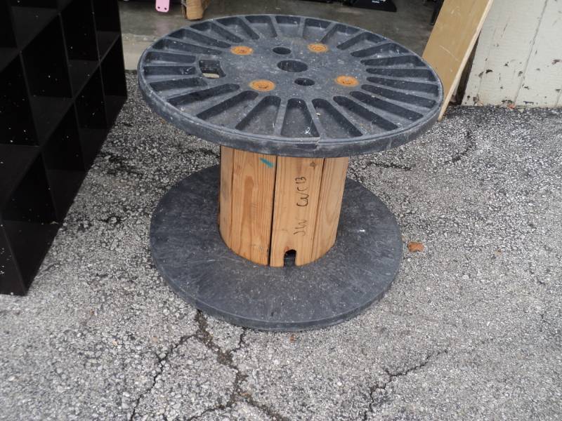 lot 3596 image: Large Wooden Spool with Composite plastic ends, 31-12 diameter x 23 tall