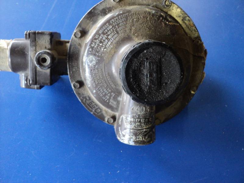 lot 3689 image: RegO IV 4405 Gas Valve, used