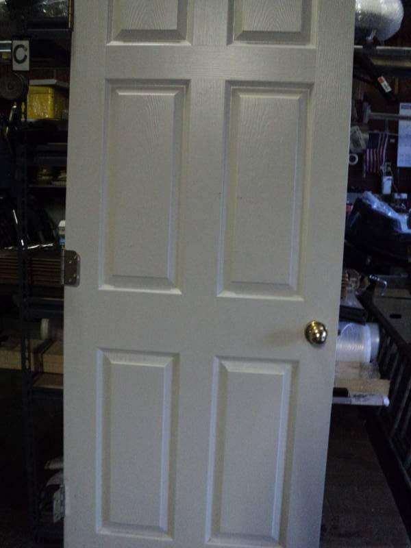 lot 3709 image: Interior Wooden Door 80 x 33-34 x 1-34 thick, white