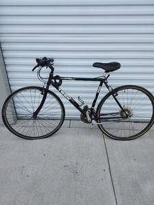 Trek 750 Multi-Track Hybrid Bike - SEE ALL PICS FOR CONDITION