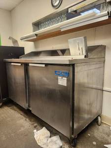 lot 15509 image: McCall Commercial Undercounter RefrigeratorFreezer  Model RP-15-16