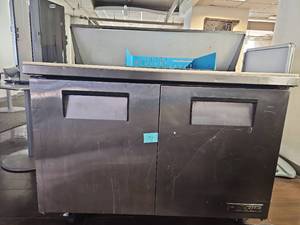 lot 15536 image: True Commercial Undercounter Refrigerator  Model TSSU-48-12