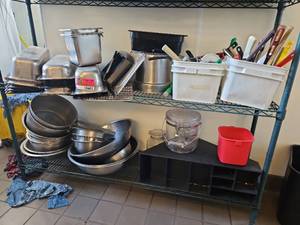 lot 15602 image: Commercial Kitchen Supplies Including Hotel Pans, Black Non-Stick Cookware, and More