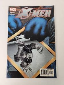 lot 204 image: Astonishing X-Men #4 Comic Book