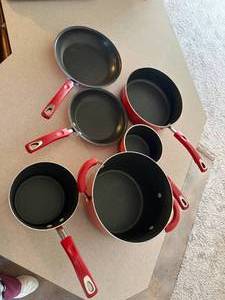 Rachel Ray (Red) x 6 Pots & Pans-- K