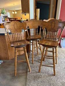 lot 1032 image: Wood High Back Swivel Bar Stools x 4--FR