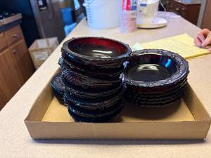 lot 1042 image: Ruby Red 7.5 x 6 Bowls, 5 x 7 Bowls & 5.5 x 6 Saucers-- K