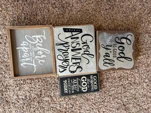 lot 1053 image: Miscellaneous Pictures x 4-- DR