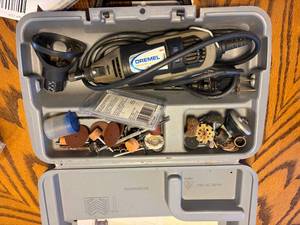 lot 1061 image: Dremel Tool Kit in Case w Bits-- DR