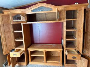 lot 1066 image: Large two (2) Piece Oak Entertainment Center 100 x 26 x 83-- DR