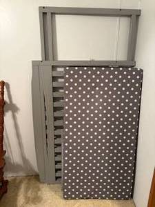 lot 1077 image: Baby Bed w Drawers (complete)-- BR2