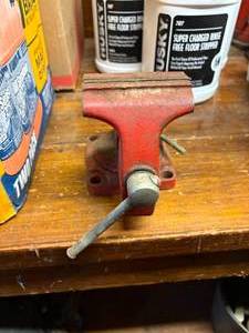 lot 1151 image: Wilton Small Vice-- Shop