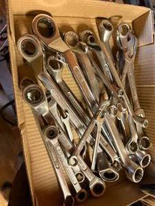 lot 1155 image: Flat of Wrenches-- Shop