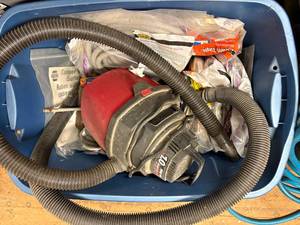 lot 1188 image: Small Shop Vac & Filters