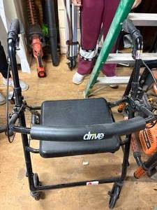 lot 1194 image: Rollator Walker-- CS