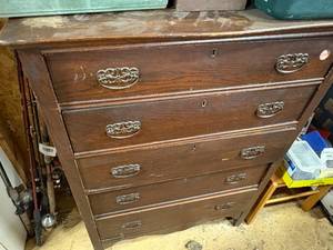 lot 1225 image: Antique (5) Drawer Chest-- ShopEW