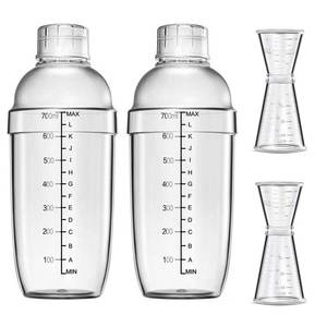 lot 17514 image: 4 pcs Clear Cocktail Shaker Set 2 pcs Plastic bar Shaker with 2 pcs Plastic Cocktail Double Measuring Jigger - Retail $16