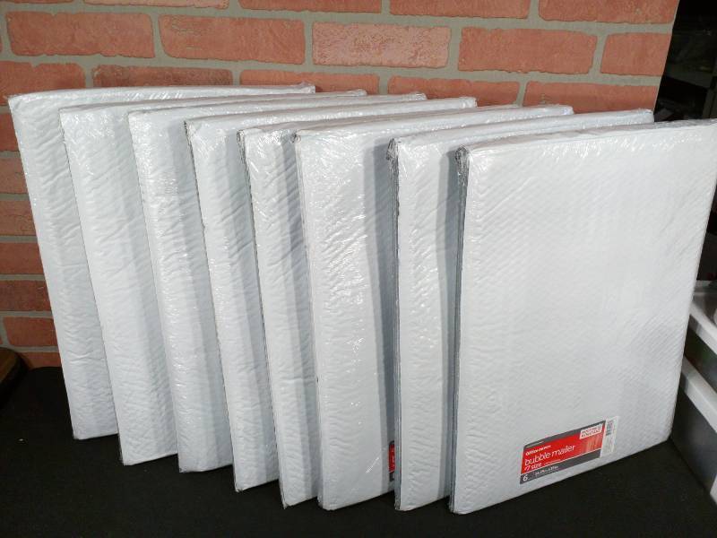 lot 26 image: Padded Bubble Mailers #7