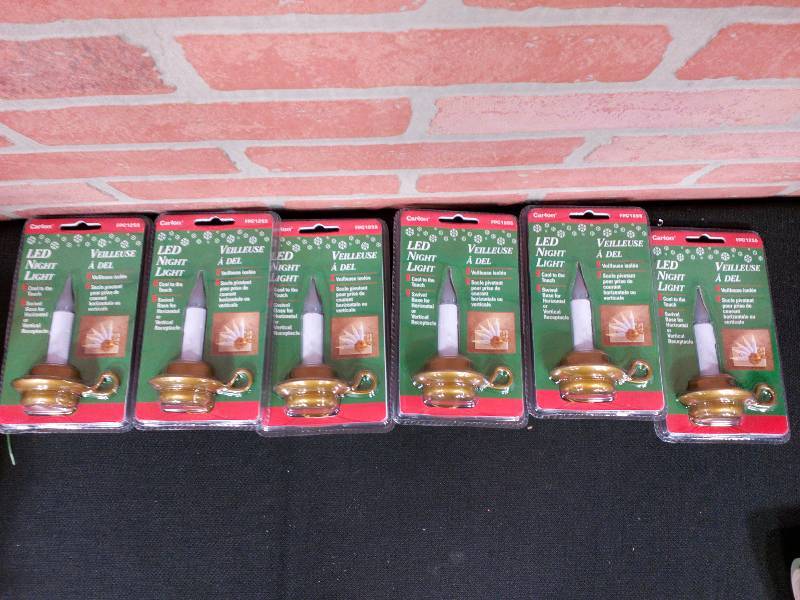 lot 44 image: Antique Brass Electric Candles