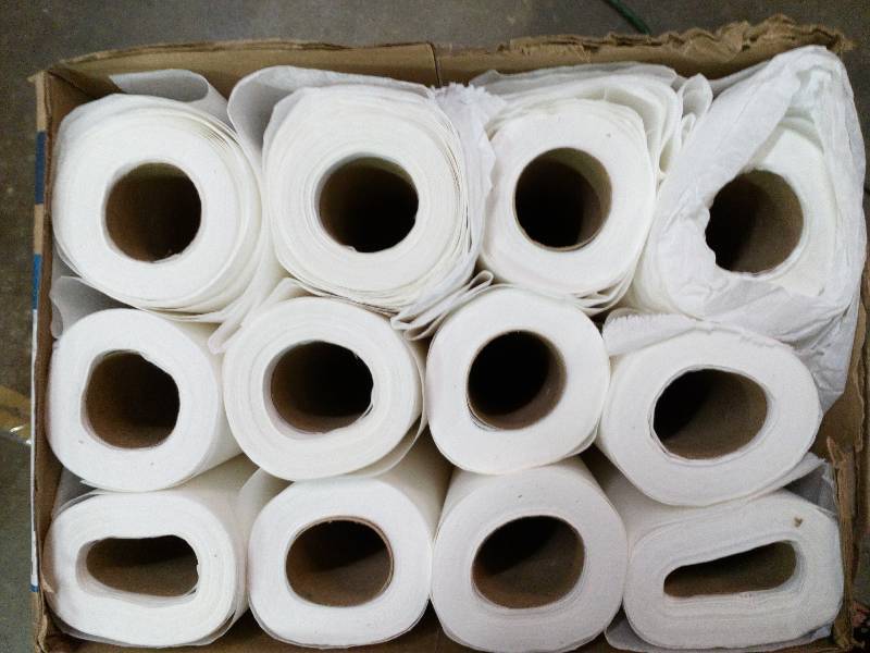 lot 59 image: Tidi Exam Table Paper