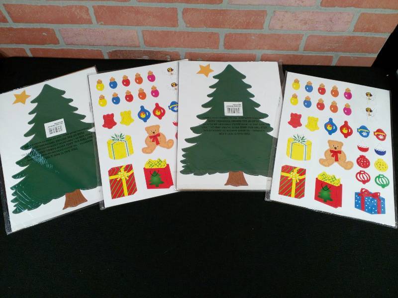 lot 111 image: Fridge Christmas Tree Magnetic Set