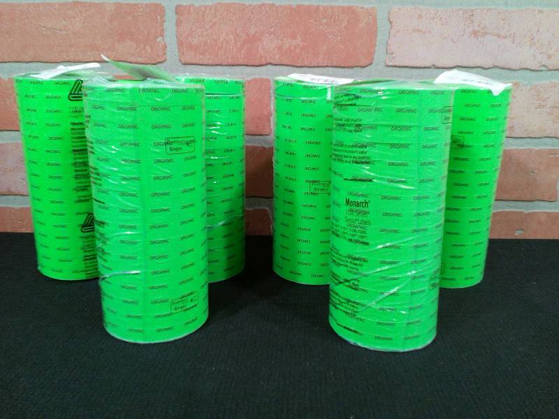 lot 131 image: Avery Organic Green Labels