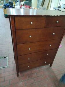 lot 25200 image: 6-Drawer Tall Wood Dresser - Retail $175