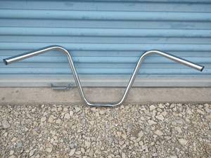 lot 13 image: New Chrome Motorcycle Handlebars