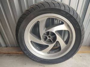 lot 18 image: Motorcycle ,Rear Wheel and Tire Assembly Dunlop 18060R16