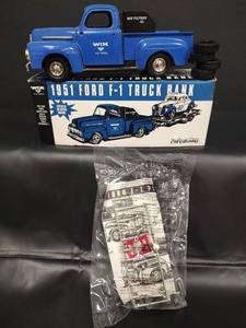 lot 203 image: 1951 Ford F-1 WIX Filters Promotional Truck Bank